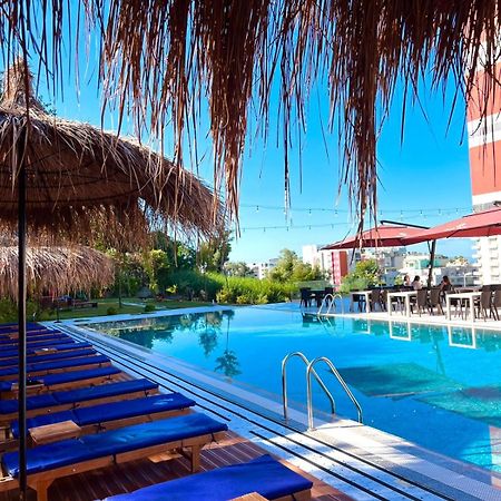 Olivia'S Hill Resort Kryemëdhenji Exterior foto